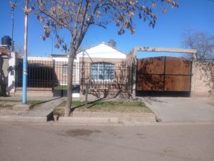 Maipu Sarmiento y Variate