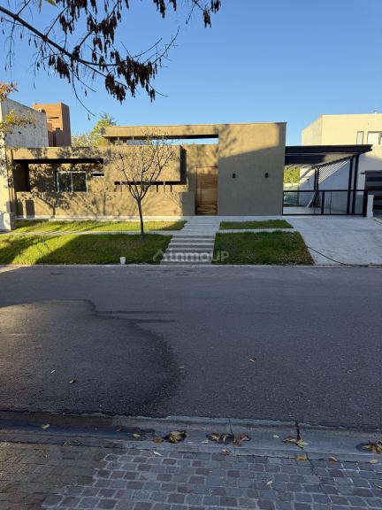 Casa en Alquiler en Maipu, Mendoza