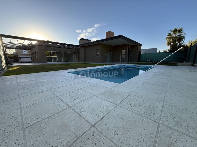 Casa en Alquiler en Maipu, Mendoza