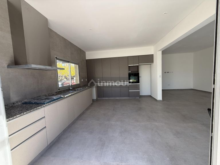 Casa en Alquiler en Maipu, Mendoza