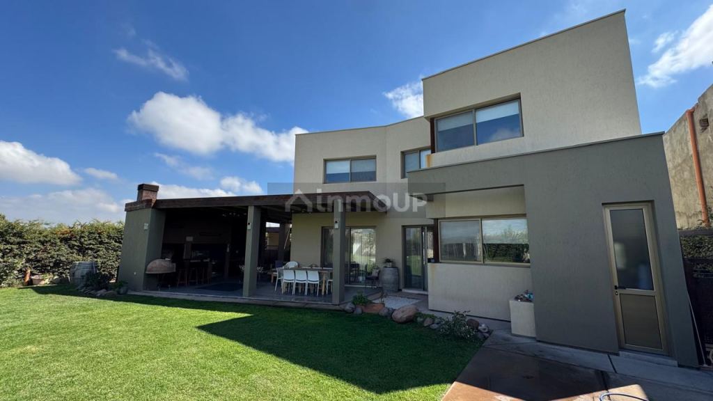 Casa en Venta en Maipu, Mendoza