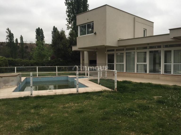 Casa en Alquiler en Lujan de Cuyo, Mendoza