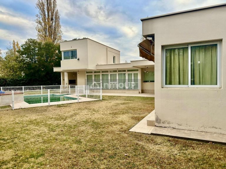 Casa en Alquiler en Lujan de Cuyo, Mendoza