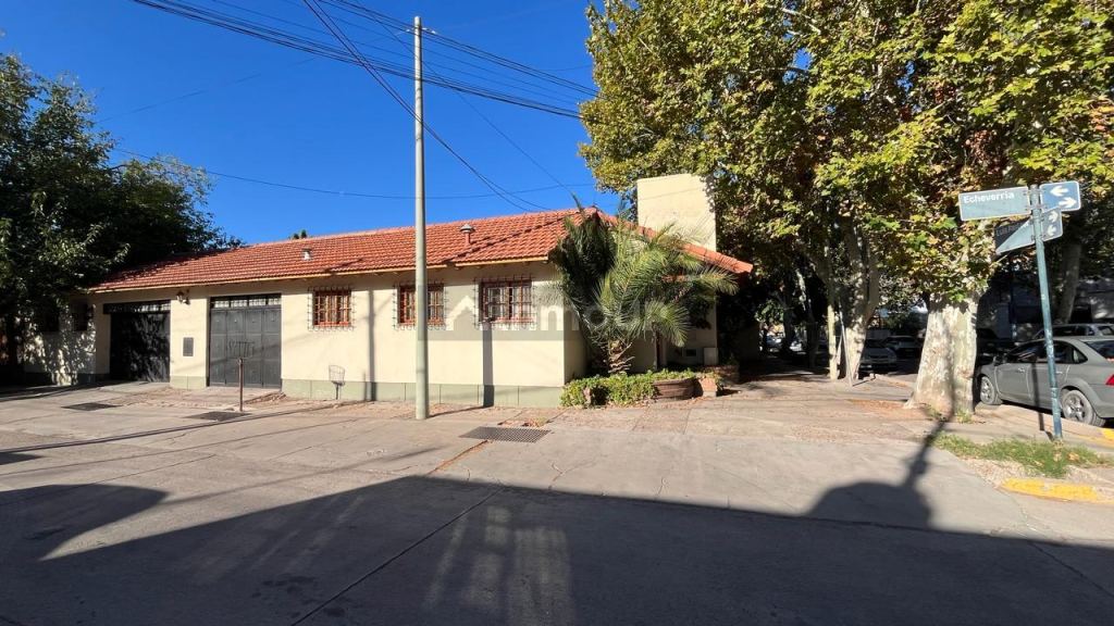 Casa en Alquiler en Godoy Cruz, Mendoza