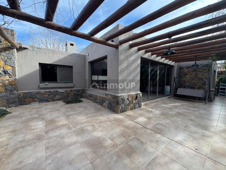 Casa en Alquiler en Lujan de Cuyo, Mendoza