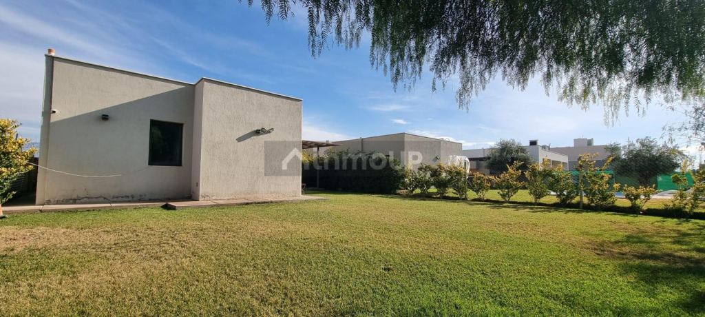 Casa en Alquiler en Maipu, Mendoza