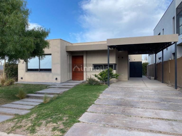 Casa en Alquiler en Maipu, Mendoza