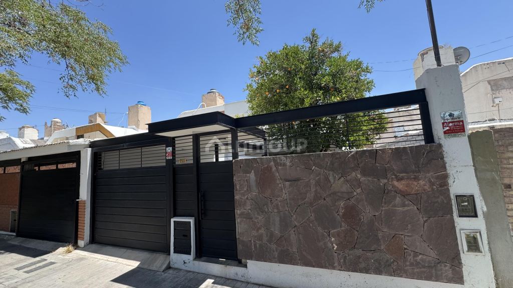 Casa en Venta en Godoy Cruz, Mendoza