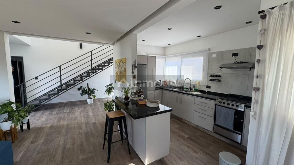 Casa en Alquiler en Maipu, Mendoza - USD 1.500 | Inmoup - 2