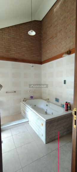 Chalet en Venta en San Martin, Mendoza - USD 600.000 | Inmoup - 23