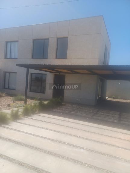Maipu montecaseros s/n frente Bodega La Rural