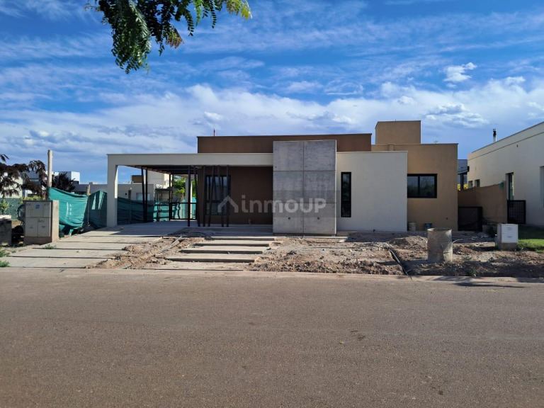 Casa en Venta en Maipu, Mendoza