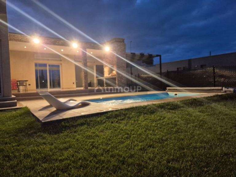 Casa en Venta en Guaymallen, Mendoza