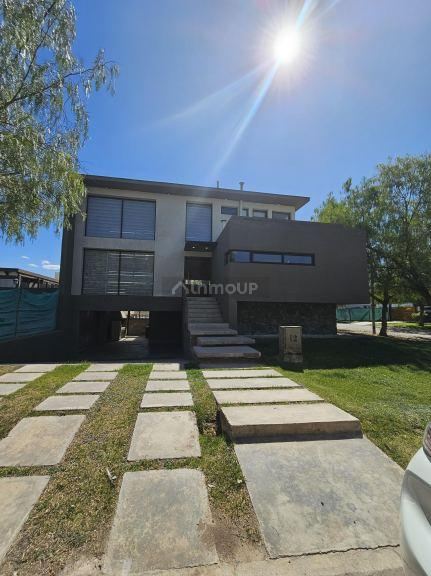 Casa en Alquiler en Maipu, Mendoza