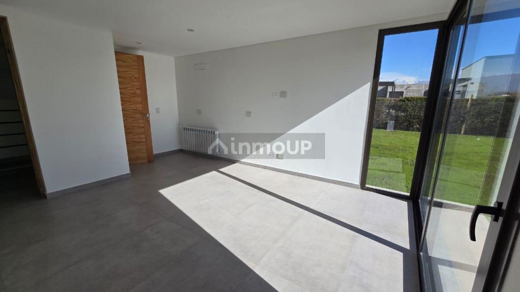 Casa en Alquiler en Lujan de Cuyo, Mendoza