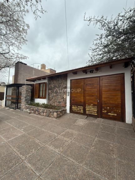 Casa en Venta en Godoy Cruz, Mendoza
