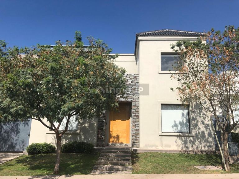 Casa en Alquiler en Lujan de Cuyo, Mendoza