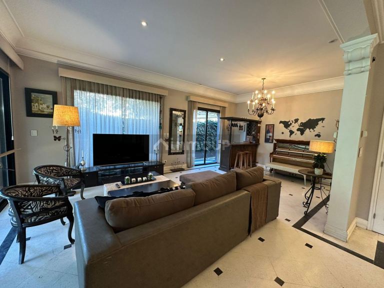Casa en Venta en Guaymallen, Mendoza