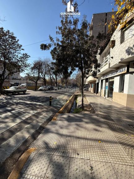 Oficina en Alquiler en Capital, Mendoza - USD 1.500 | Inmoup - 20