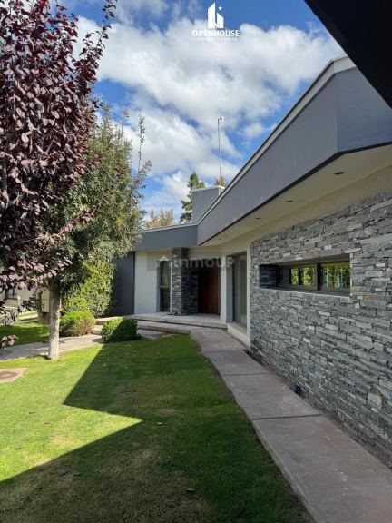Casa en Venta en Guaymallen, Mendoza