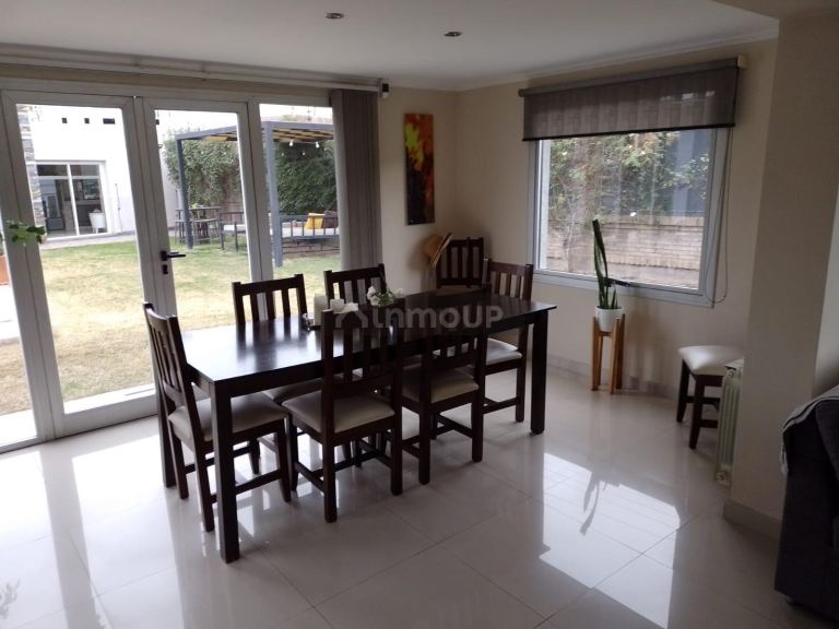 Casa en Venta en Guaymallen, Mendoza