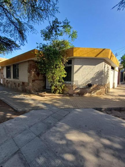 Casa en Alquiler en Godoy Cruz, Mendoza