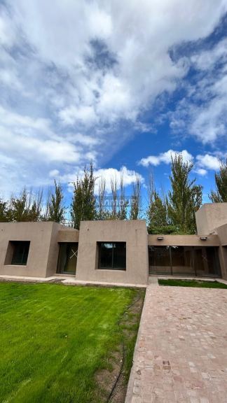 Casa en Alquiler en Lujan de Cuyo, Mendoza
