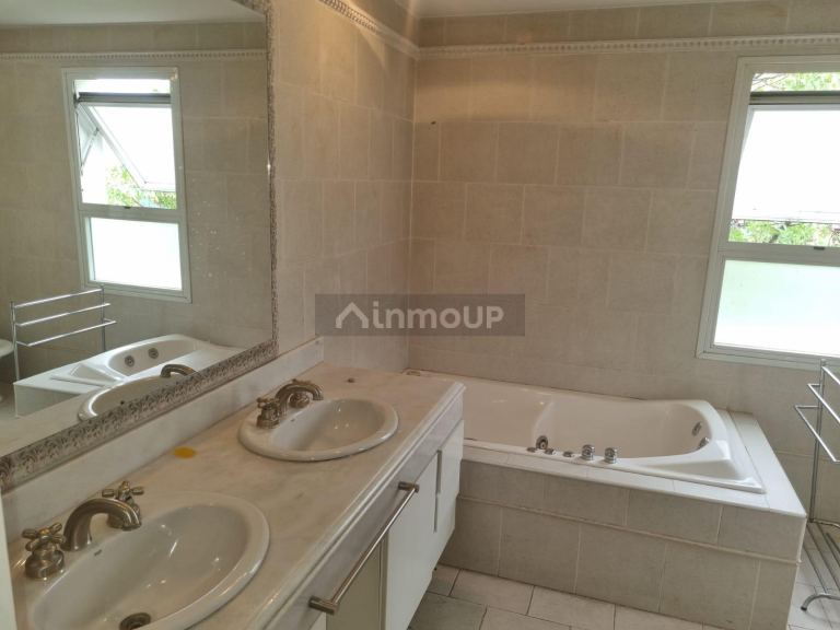 Casa en Alquiler en Godoy Cruz, Mendoza