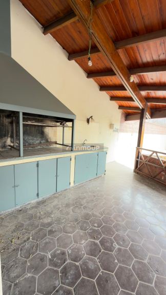 Casa en Venta en Capital, Mendoza - USD 220.000 | Inmoup - 27