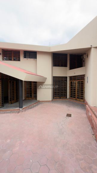 Casa en Venta en Capital, Mendoza - USD 220.000 | Inmoup - 24