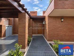 Capital Perito moreno Sur, Barrio Residencial