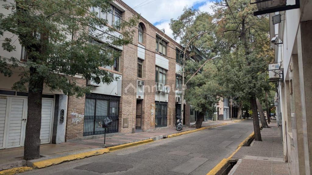 Oficina en Alquiler en Capital, Mendoza