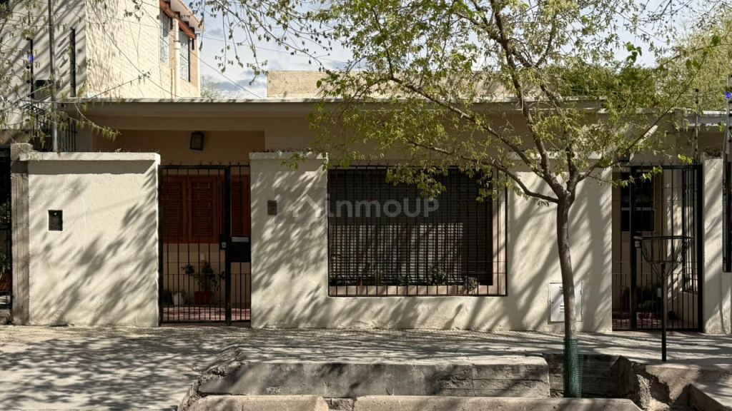 Casa en Venta en Capital, Mendoza - USD 85.000 | Inmoup - 21
