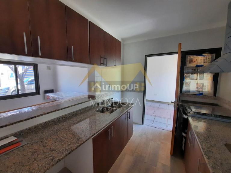 Casa en Venta en Guaymallen, Mendoza