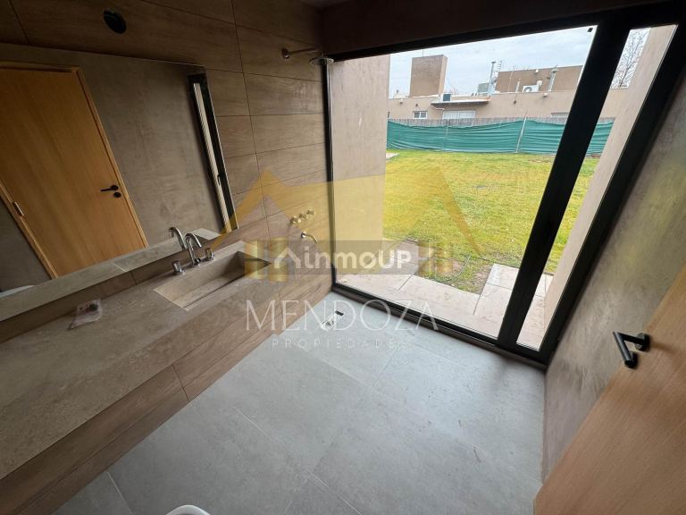 Casa en Venta en Maipu, Mendoza