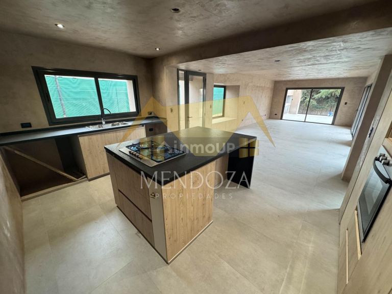 Casa en Venta en Maipu, Mendoza