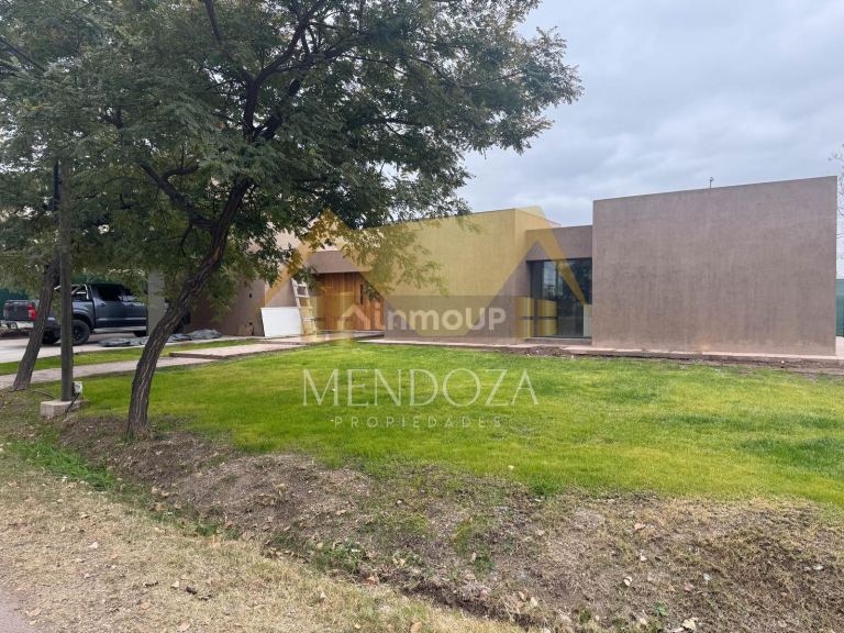 Casa en Venta en Maipu, Mendoza