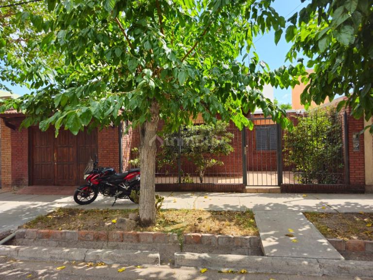 Casa en Venta en Guaymallen, Mendoza