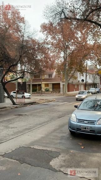 Oficina en Alquiler en Capital, Mendoza - USD 2.500 | Inmoup - 25
