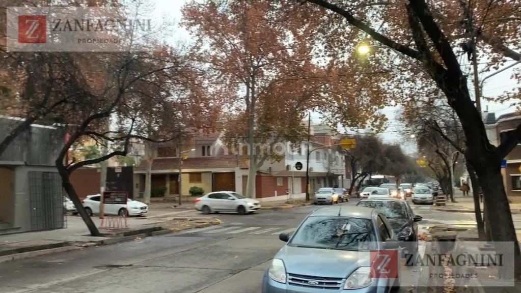 Oficina en Alquiler en Capital, Mendoza - USD 2.500 | Inmoup - 26