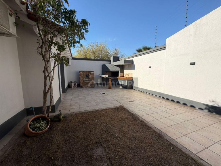 Casa en Venta en Guaymallen, Mendoza
