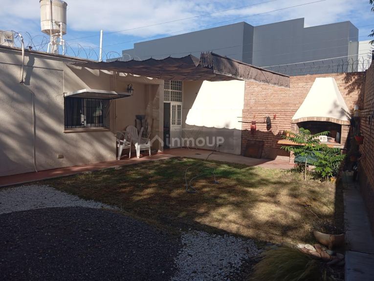 Casa en Venta en Guaymallen, Mendoza