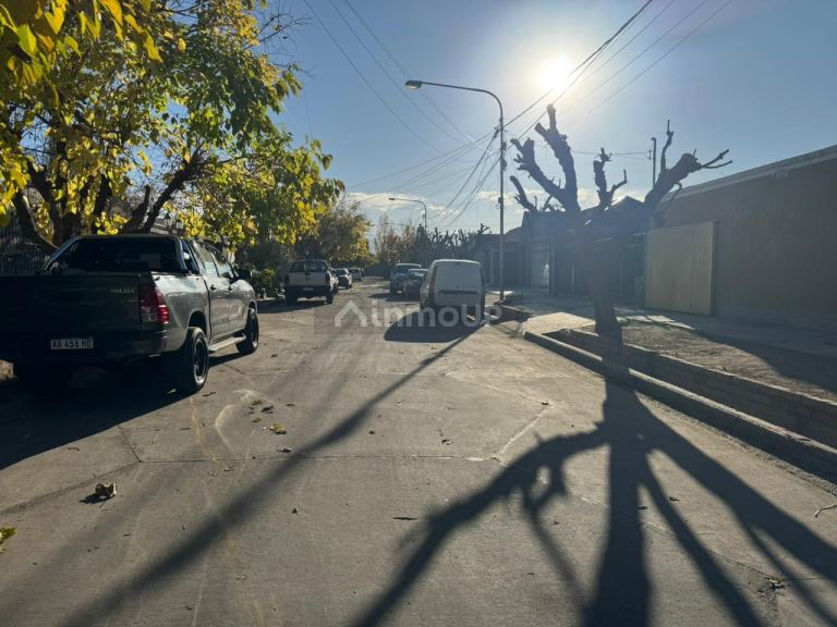 Casa en Venta en Guaymallen, Mendoza