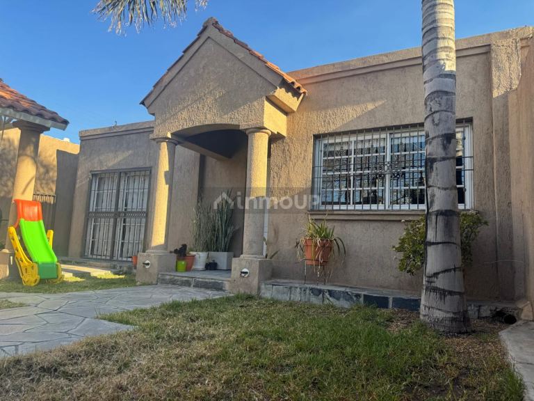 Casa en Venta en Guaymallen, Mendoza