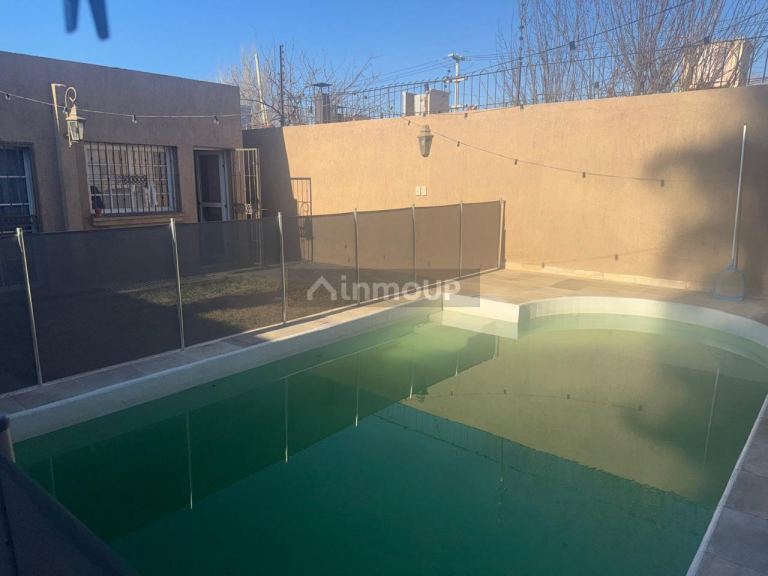 Casa en Venta en Guaymallen, Mendoza