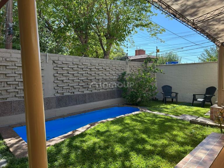 Casa en Venta en Guaymallen, Mendoza