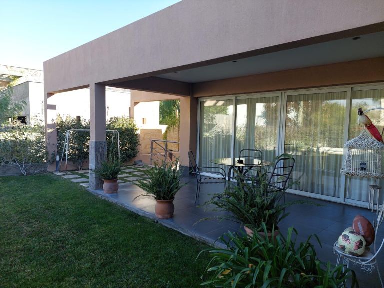 Casa en Alquiler en Capital, Mendoza