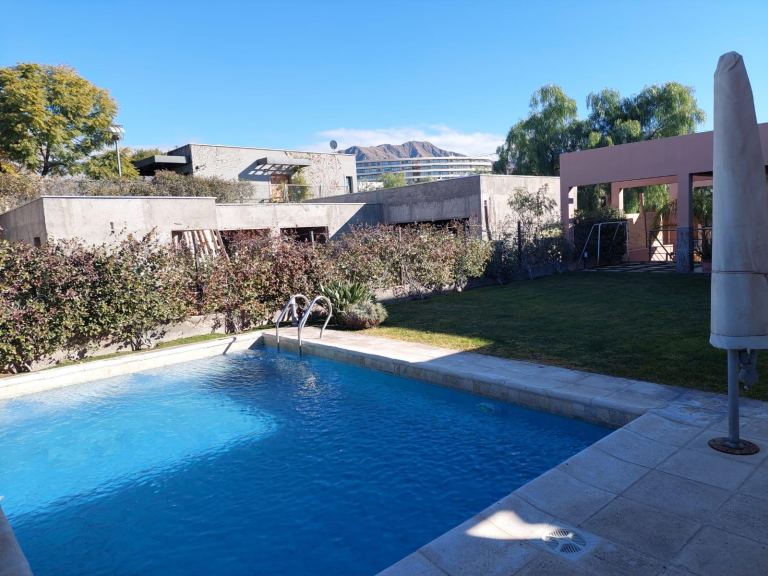 Casa en Alquiler en Capital, Mendoza