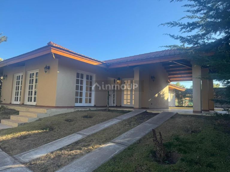 Casa en Alquiler en Capital, Mendoza