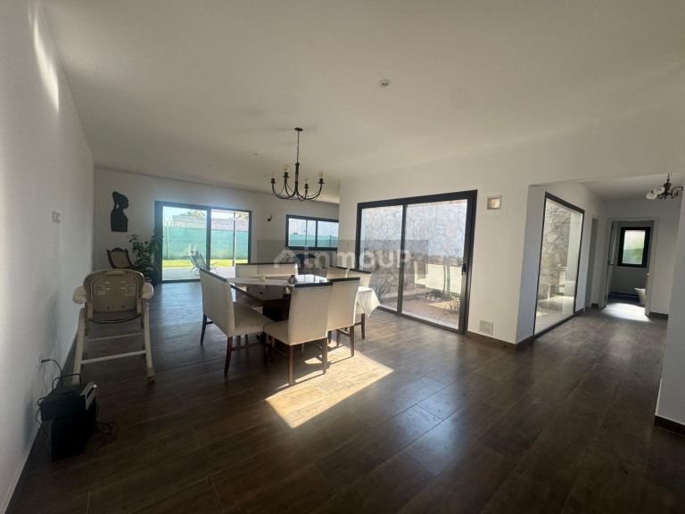 Casa en Venta en Maipu, Mendoza